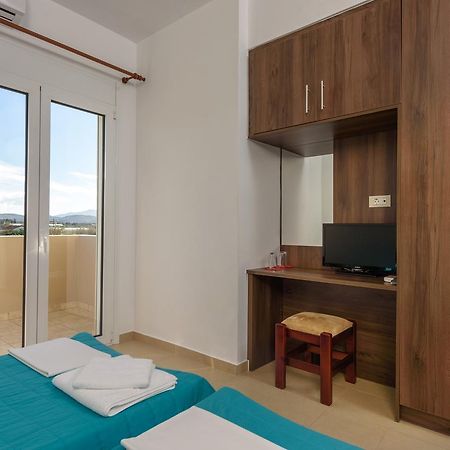 Elpidis Villa Kokkinos Pirgos Exteriér fotografie