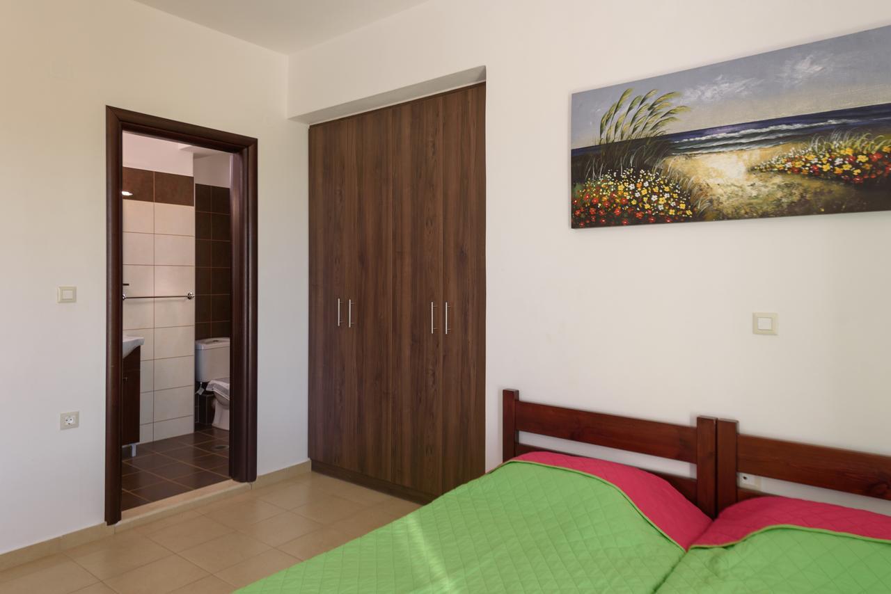 Elpidis Villa Kokkinos Pirgos Exteriér fotografie